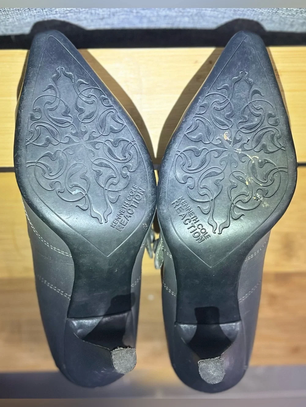 Kenneth Cole Reaction “Go Out” Mary Jane Heels, Women’s Pumps, Grey, 6M, A405713